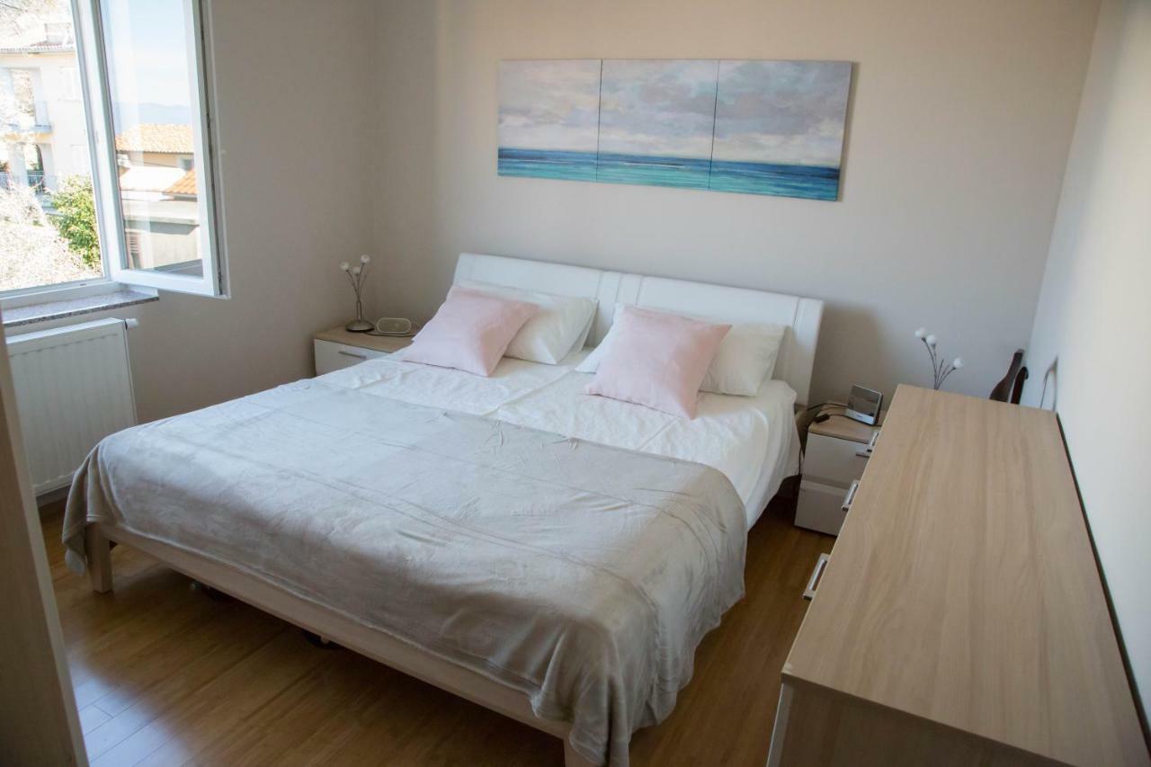 Apartman Matea Lägenhet Malinska Exteriör bild